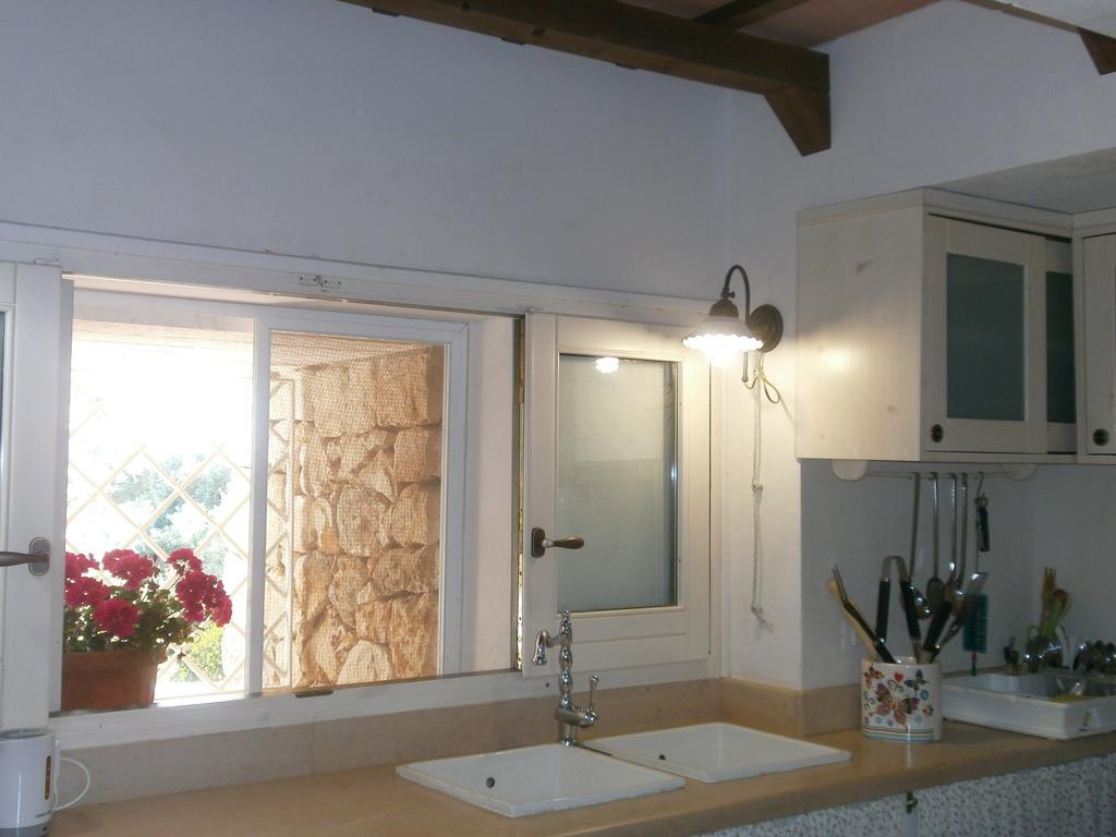 Trullo Villa Giuliana Con Giardino Posizione Panoramica Free Wifi Ostuni Quarto foto
